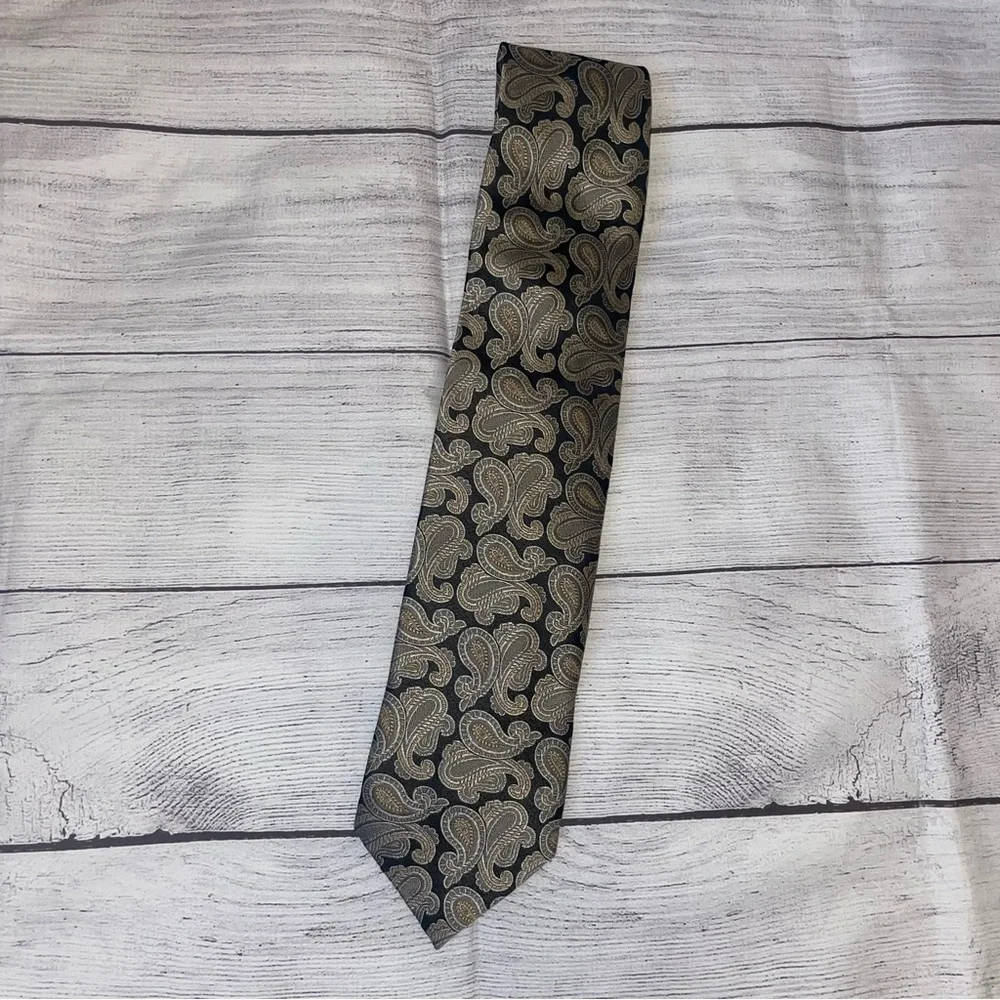 Roberto Villini Black and Gold Paisley Silk Tie